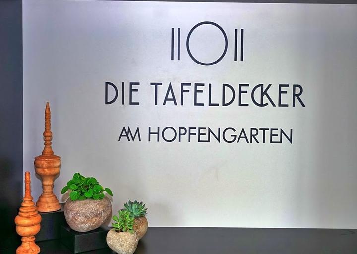 Die Tafeldecker Am Hopfengarten